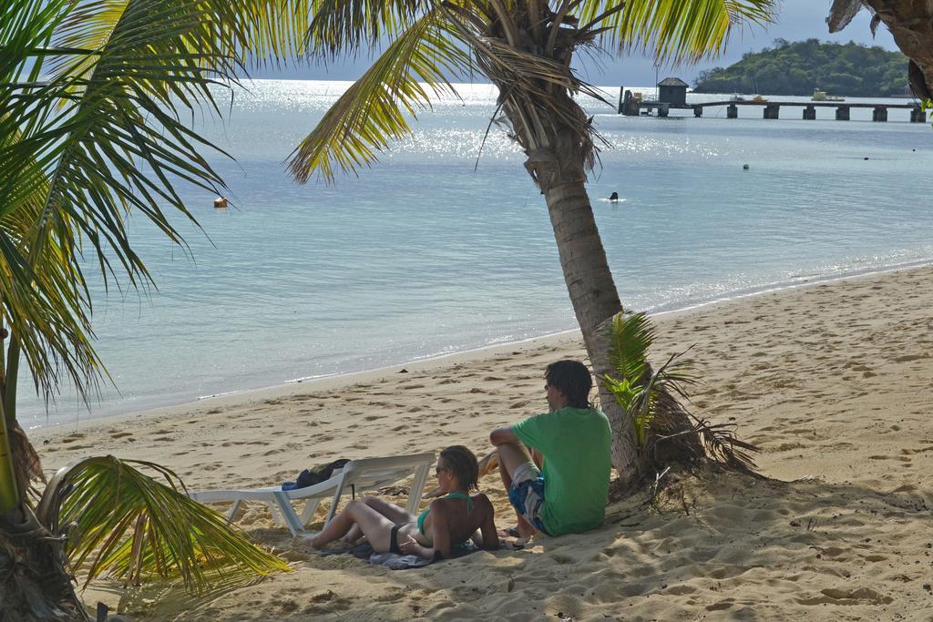 Ratu Kini Backpackers And Dive Resort Mana Island Εξωτερικό φωτογραφία
