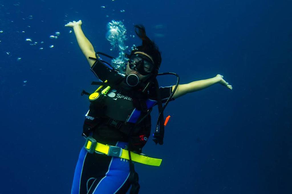 Ratu Kini Backpackers And Dive Resort Mana Island Εξωτερικό φωτογραφία