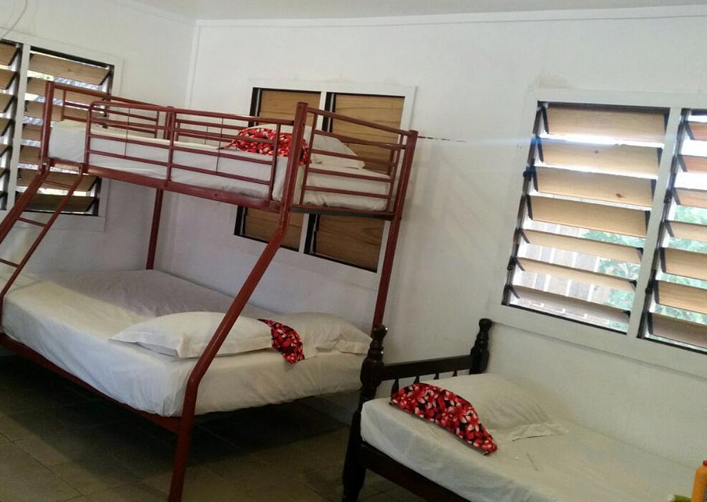 Ratu Kini Backpackers And Dive Resort Mana Island Εξωτερικό φωτογραφία